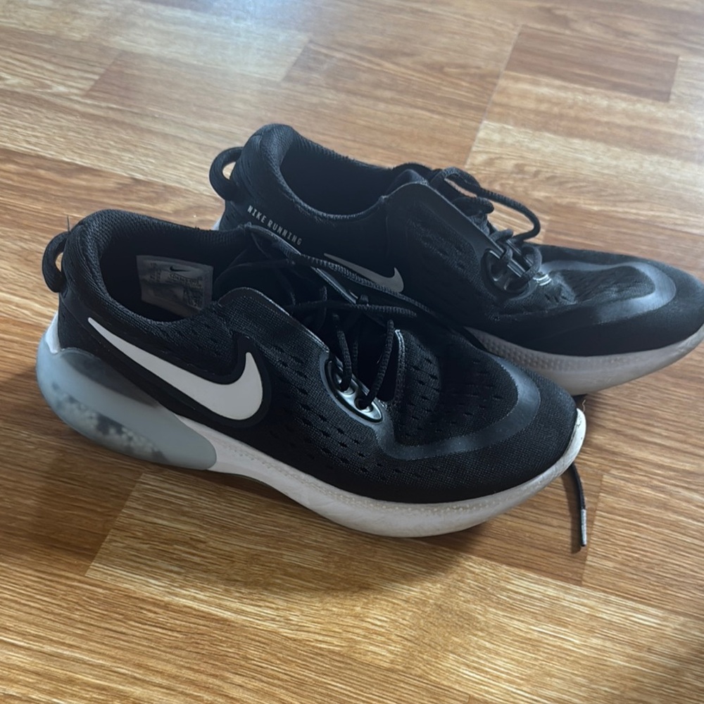 Nike Black and White Sneakers